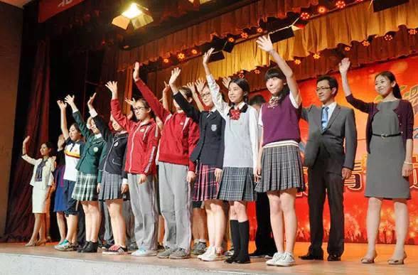 101中学,精彩的"青春纪念册"校服展演.